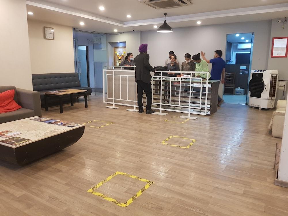 โรงแรมยูนิคอนทิเนนทัล มุมไบ ภายนอก รูปภาพ